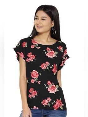 Forever 21 Women's Red and Black Rose floral pattern Shirt